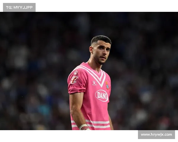 巴萨将在4到5天内完成霍安加西亚注册手续并加入阵容 巴萨将在4到5天内完成霍安加西亚注册手续并加入阵容